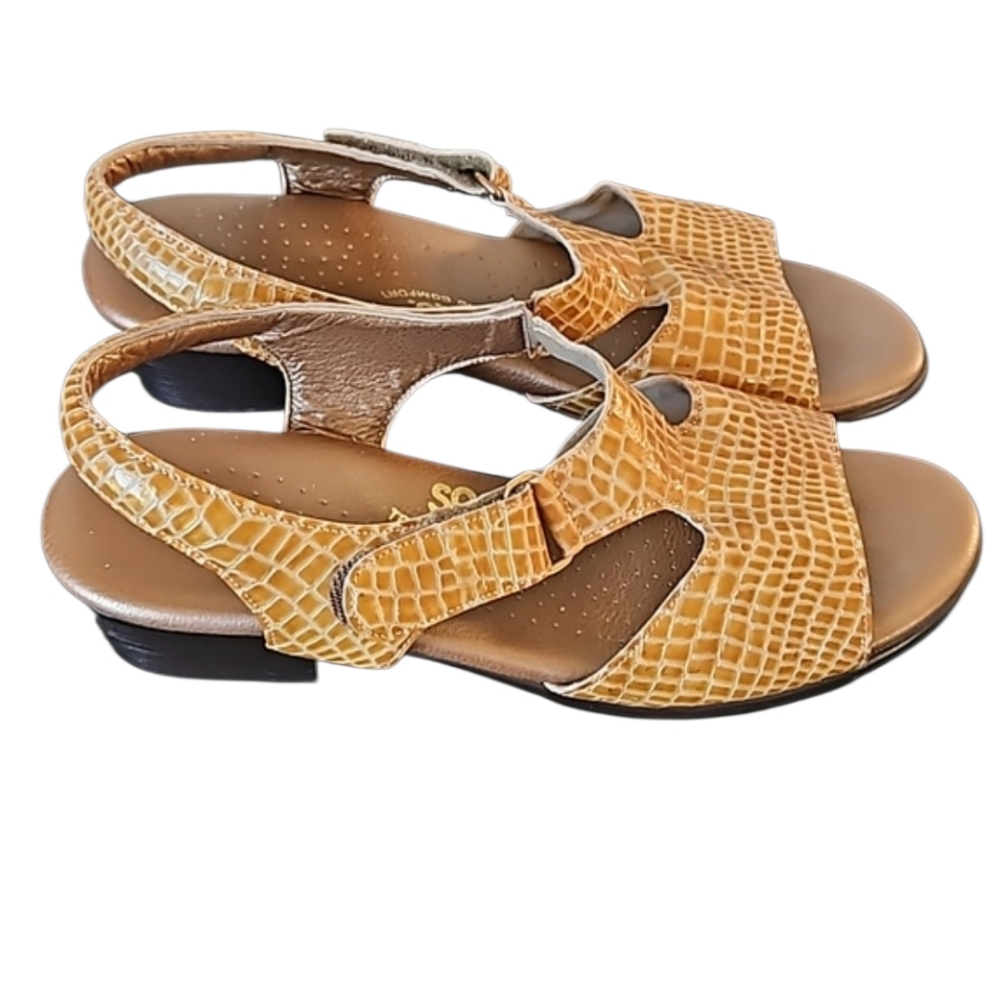 SAS Suntimer Heeled Sandal, tan croc print, size 7 - Picture 2 of 14